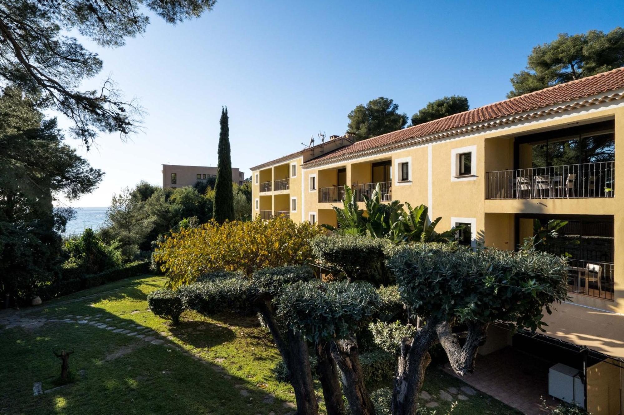 Le Rayol-Canadel-sur-Mer La Residence Du Bailli מראה חיצוני תמונה